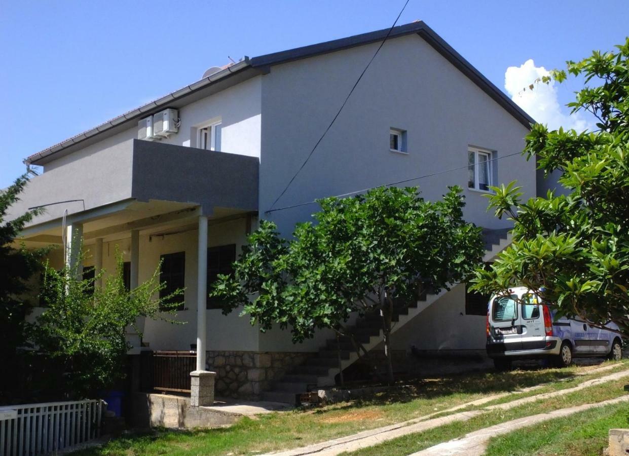 Apartmani Berno Starigrad Paklenica Exterior photo