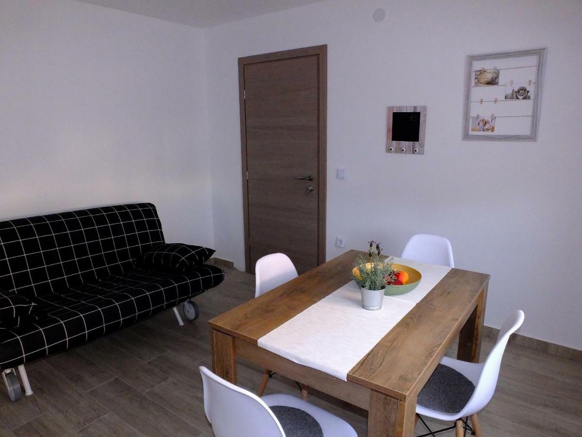 Apartmani Berno Starigrad Paklenica Exterior photo