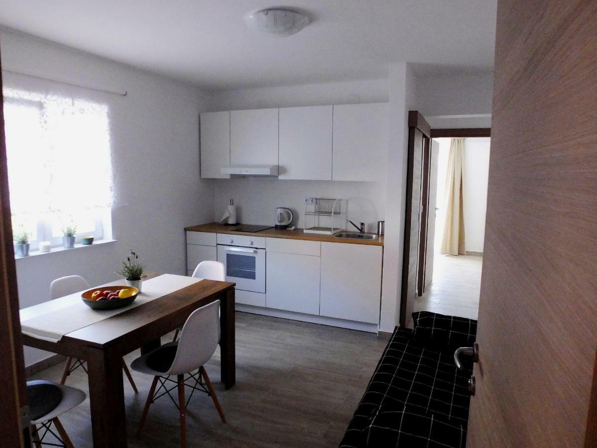 Apartmani Berno Starigrad Paklenica Exterior photo