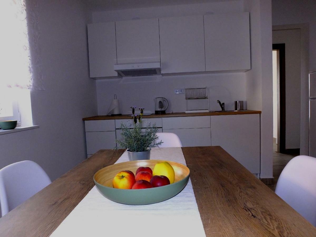 Apartmani Berno Starigrad Paklenica Exterior photo